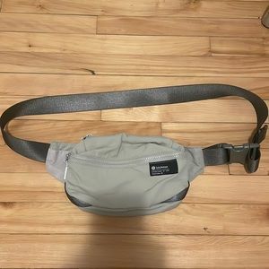 Lululemon neutral gray belt bag